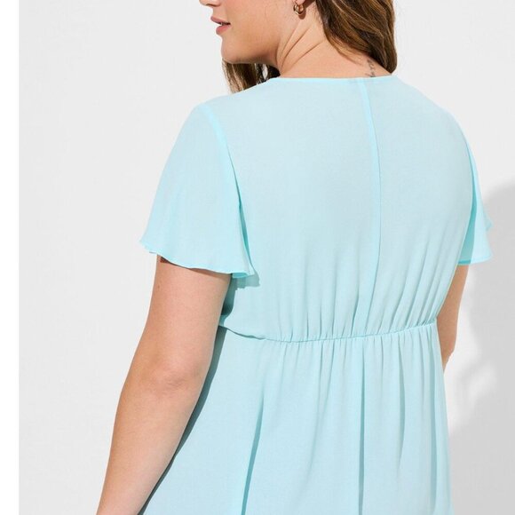 TORRID Georgette Twist Surplice Flutter Sleeve Blouse NWT Size PLUS 2X - Picture 3 of 13
